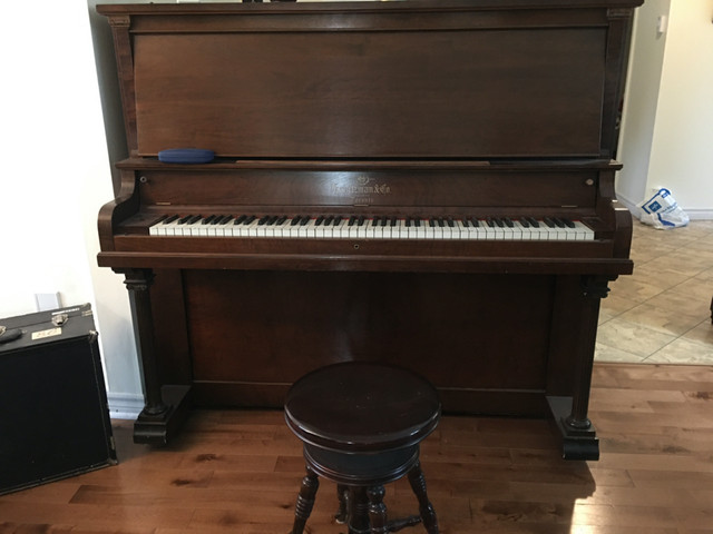 Antique Heintzman Piano in Pianos & Keyboards in Kingston