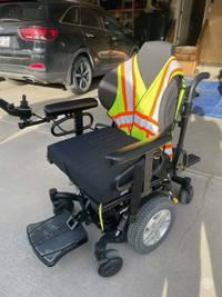 Q6 zero turn wheelchair