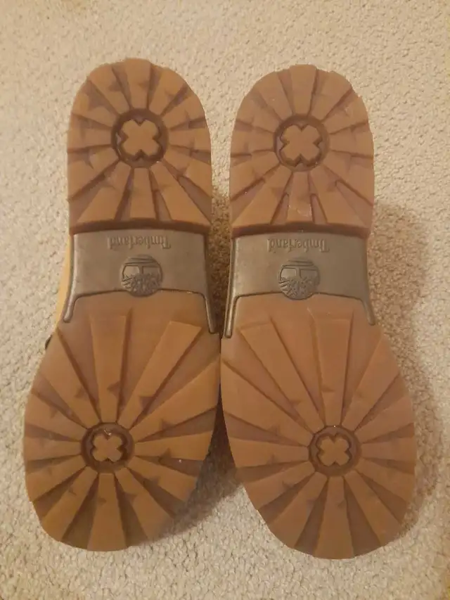 Timberland men's boots size 10 in Men's Shoes in Mississauga / Peel Region - Image 3
