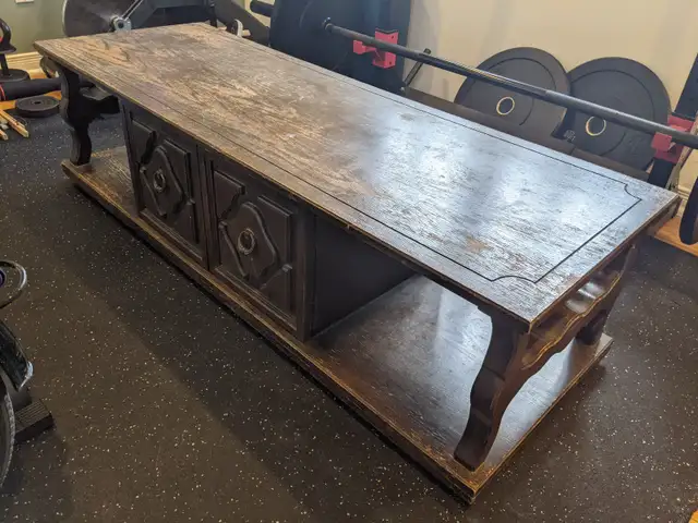 Solid Wooden Coffee Table in Coffee Tables in Ottawa - Image 2