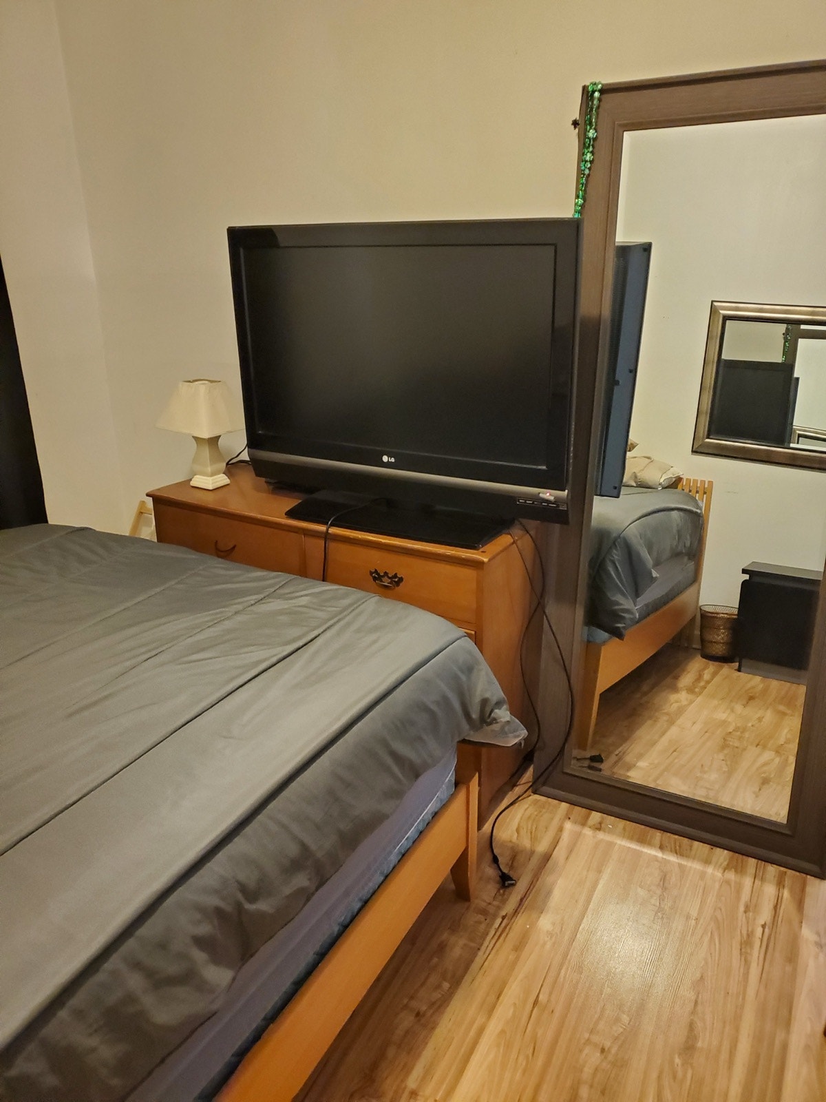 room for rent Sept 1 — photo 2