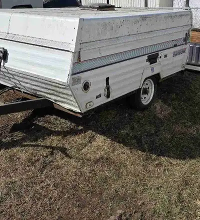 Fixerupper needs velcro on seams fixed i just taped them when camping what you see is what you get b...