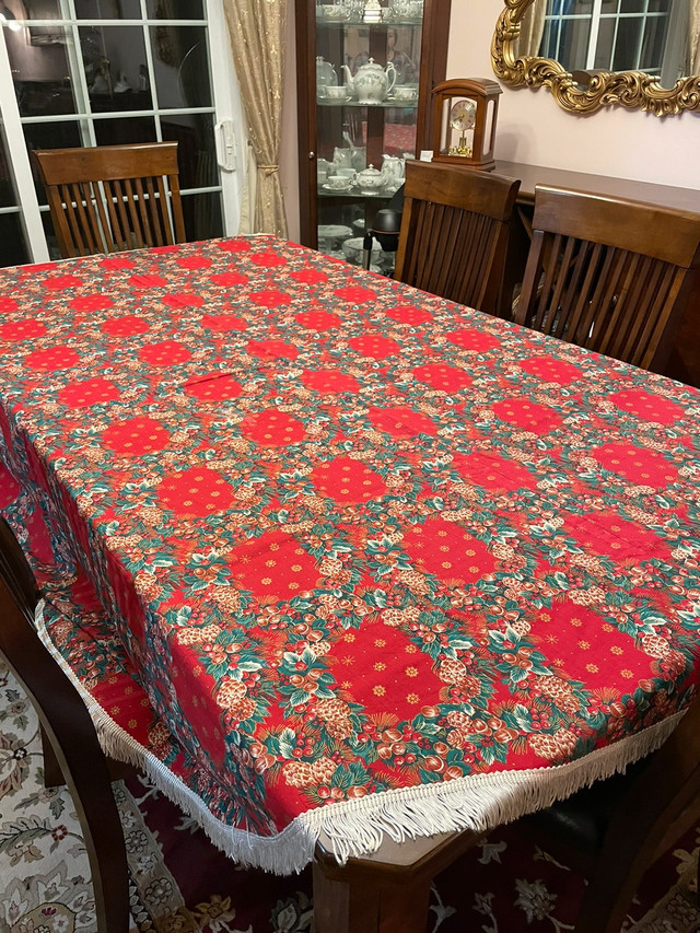Christmas table cloth / nappe de noel dans Fêtes et événements  à Ville de Montréal - Image 2