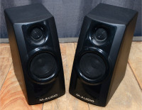 Haut-parleurs M-Audio Studiophile AV 20 powered speakers