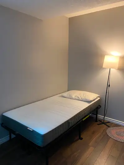 Basement 1 Bedroom set for rent (Quiet and independent living)