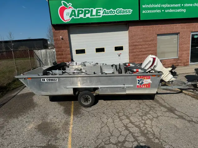 float trailer in Powerboats & Motorboats in Stratford - Image 5