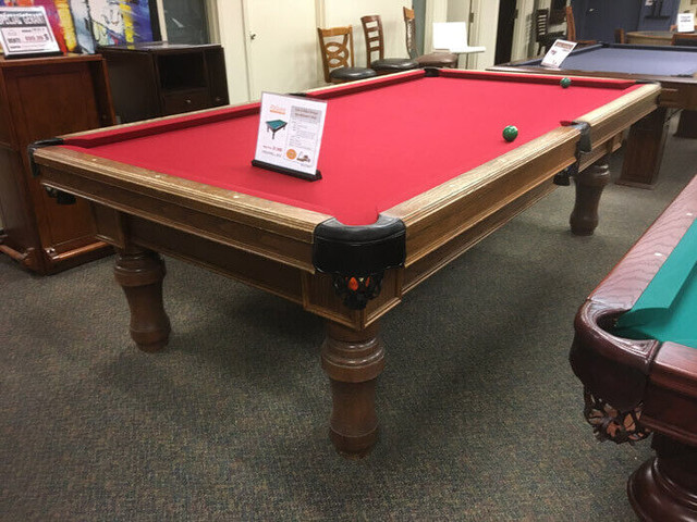 Used pool table / Table billard usagée 9 pieds TABLE325BER9 dans Jouets et jeux  à Ouest de l’Île