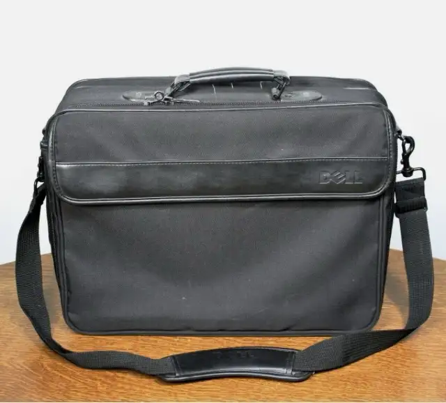 Large DELL Laptop Nylon Briefcase Bag.Shoulder Carrying Case. in Laptop Accessories in Markham / York Region - Image 2