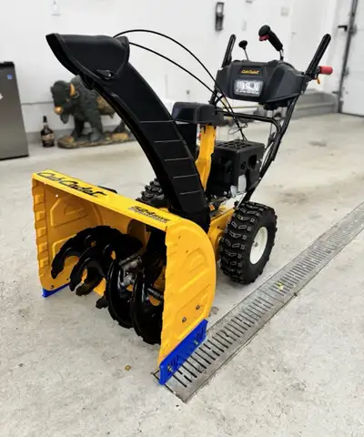 Cub Cadet 524 SWE 24” Snowblower Hydrostatic Electric Start, View more