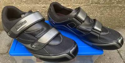 Shimano RT32 Cycling Shoes – EU 47, View more