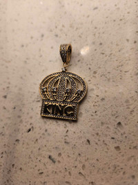 10k real gold and diamond pendant