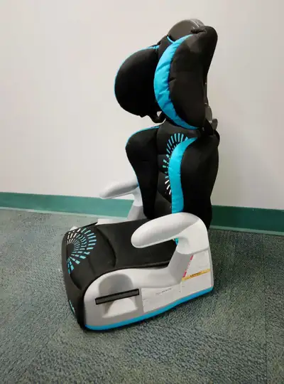 Evenflo Car Seat, new, View more
