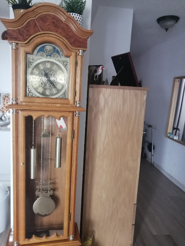 Horloge antique à vendre !!!! dans Art et objets de collection  à Ville de Montréal - Image 2
