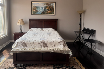 Mahogany Bedroom Set (Queen bed +Dresser +nightstand) Almost New, View more