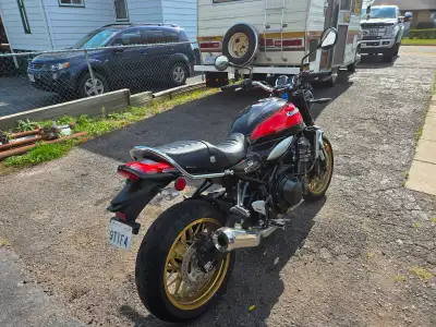 2022 z900rs 50th showroom condition 1148 km original owner