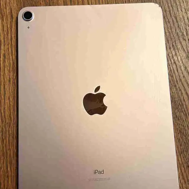 iPad Air (4th Generation) - Pink - 64G in iPads & Tablets in Peterborough - Image 2