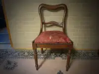 ANTIQUE MAHOGANY SIDE CHAIR - SEAT NEEDS TO BE RE-UPHOLSTERED