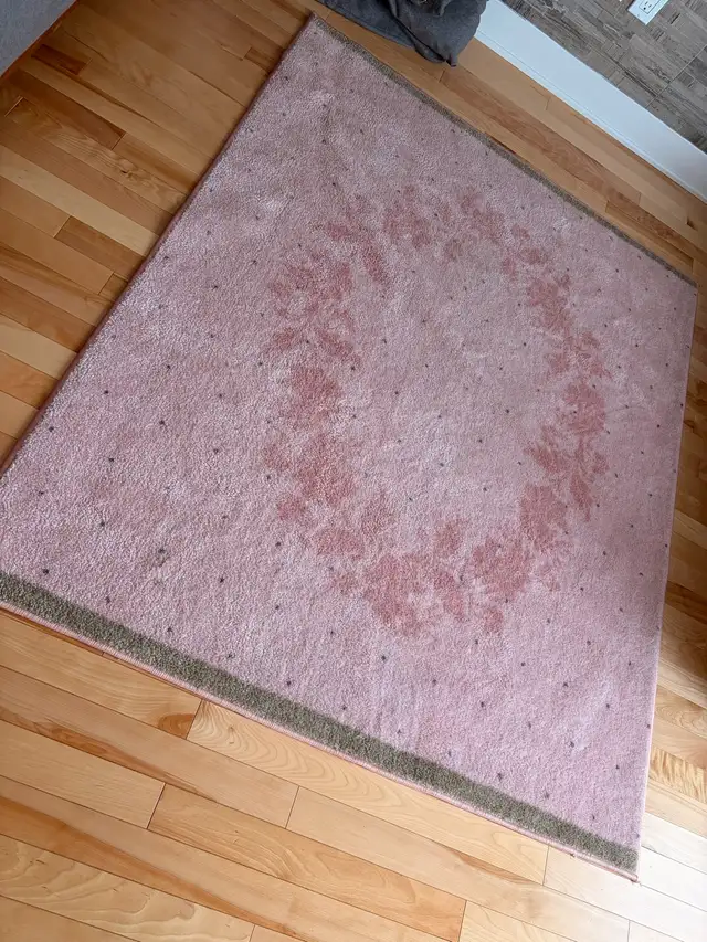 IKEA pink rug/carpet526670146831001601