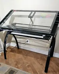 Table à dessin réglable avec plateau en verre et tiroir