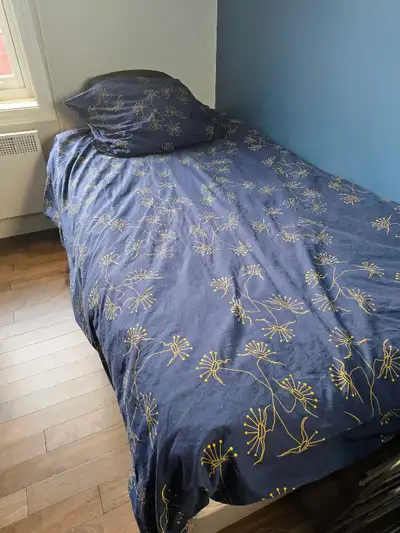 lit simple et 2 matelas simples, View more