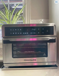 Frigidaire air fryer oven / toaster