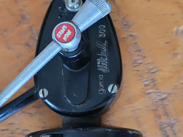 Mitchell 300 Spinning Reel in Fishing, Camping & Outdoors in Norfolk County - Image 5