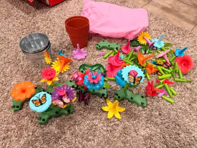 De vimont Laval h7k maison sans fumer aller voir mes autres annonces bcp de Barbie, lego, our généra...