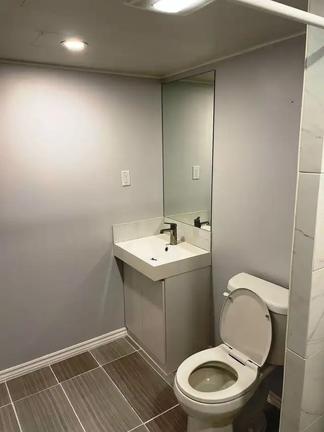 Furnished & Newly Renovated 2-Bedroom Basement Apartment in Long Term Rentals in Markham / York Region - Image 24