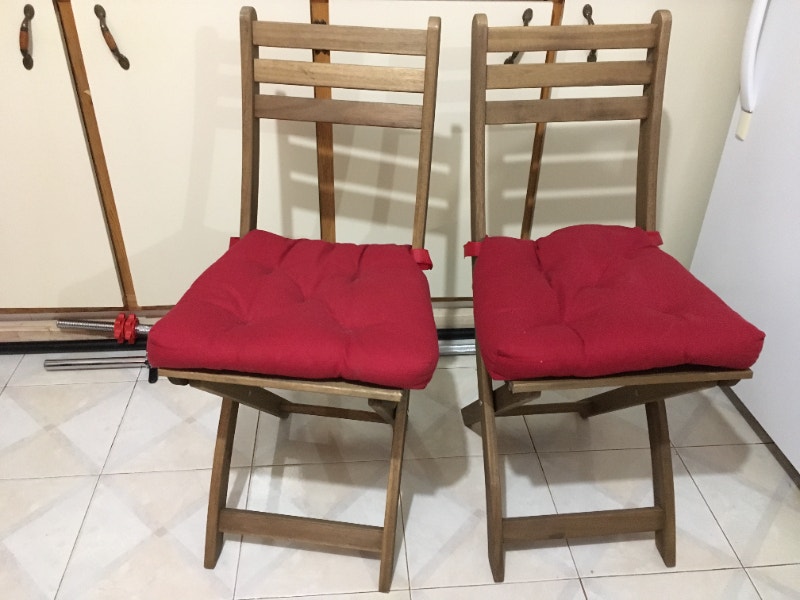 Grande table et 2 chaises pliantes pour terrasse Mobilier pour