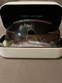 Marc Jacobs women’s sunglasses
