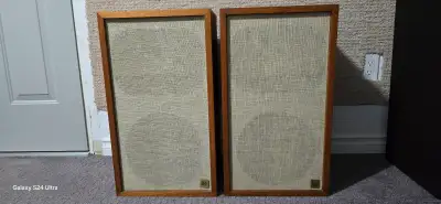 AR 2 AX - 3 way speakers, View more