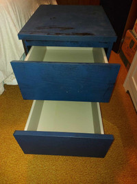 Ikea night stand MALM painted to navy but can be removed 21.5" t