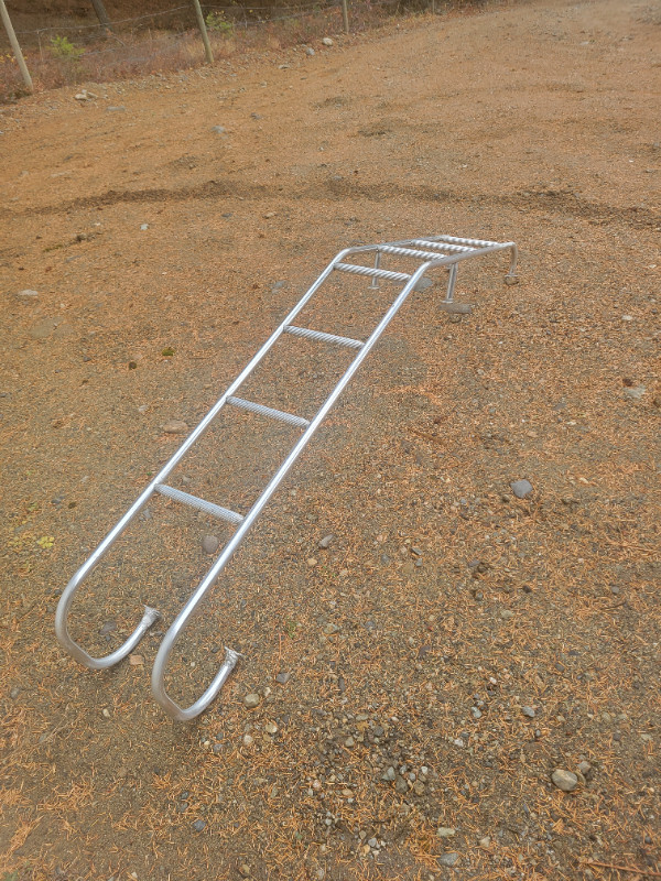 RV Ladder aluminum 80 inch in RV & Camper Parts & Accessories in Kelowna - Image 2