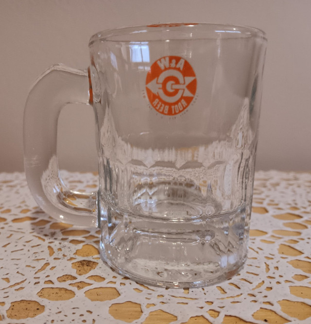 Vintage A&W Root Beer Miniature Mug in Arts & Collectibles in Mississauga / Peel Region - Image 3