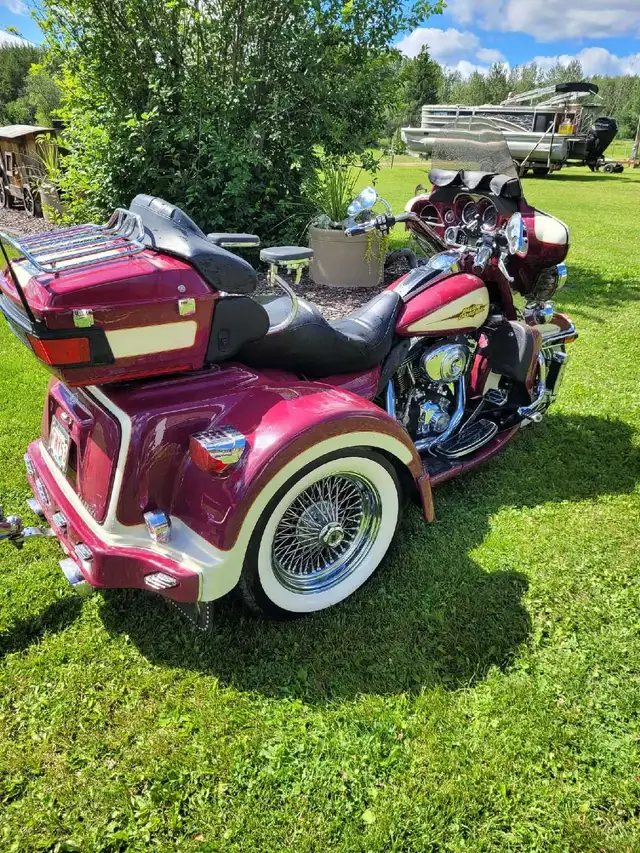 Harley-Davidson Ultra Classic Trike and Trailer in Touring in Edmonton - Image 4