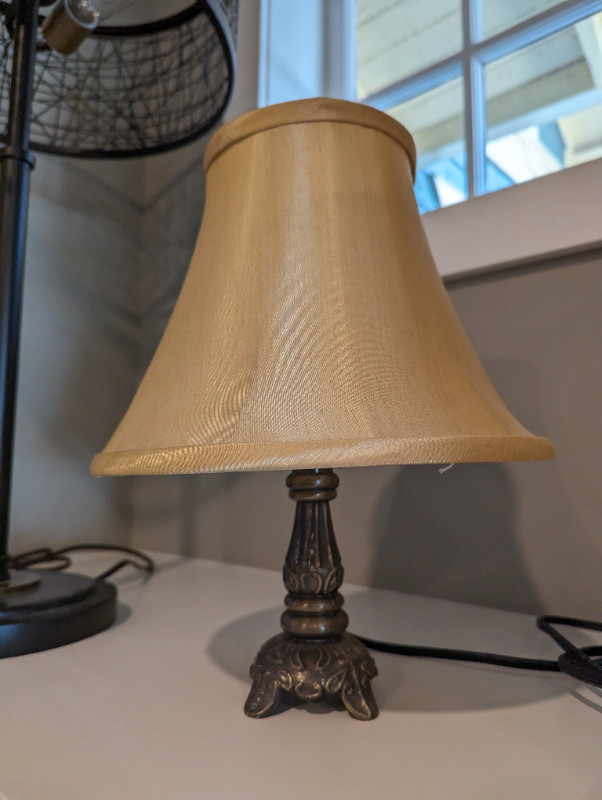 Table lamps in Indoor Lighting & Fans in Calgary - Image 4