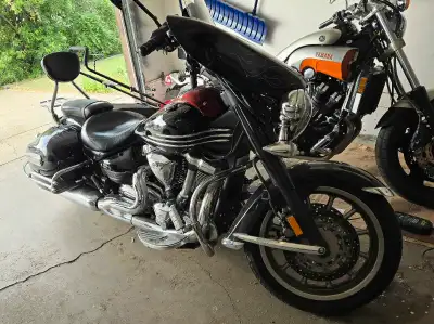 2010 Yamaha Stratoliner · Driven 19,473 kilometers 2010 startoliner deluxe 1900 cc - 99 HP - 123 foo...