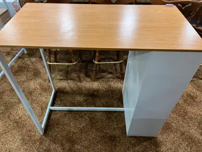 High Table / Desk, Voir plus
