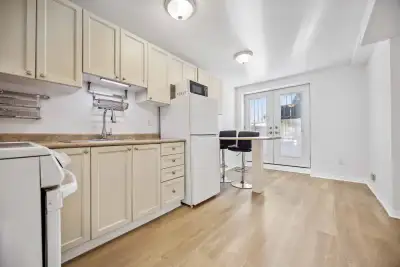 1 Bedroom Apartment for Rent – Annex, Toronto | Prime Location Bright and beautifully renovated 1-be...