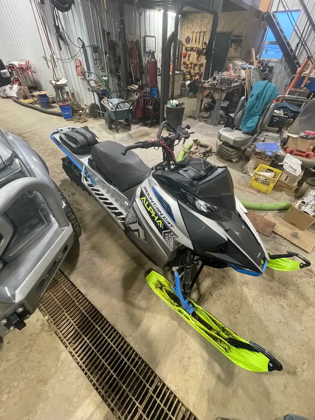 2020 Arctic cat alpha in Snowmobiles in Fort St. John - Image 2