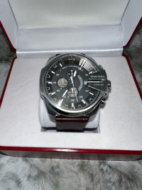 Diesel Mega Chief Watch Silver Classic Leather 