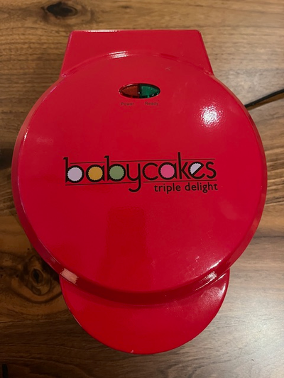 Petite machine Babycakes pour gâteaux, muffins et cake pop. Troi, View more