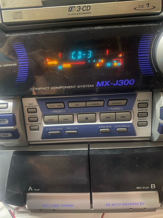 JVC CD / Stereo System/Radio Player/Boombox! in Stereo Systems & Home Theatre in Markham / York Region - Image 4
