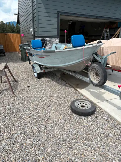 Smoker craft Alaskan 12ft. Aluminum boat, View more
