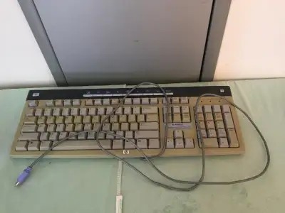 Vintage Hewlett Packard Model 5183-1767 Wired Keyboard, View more