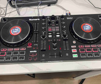  Numark Mixtrack Platinum FX DJ Controller
