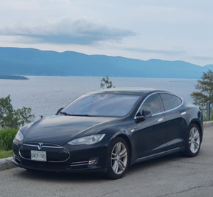 Tesla 2016 MS 90D CA-ed79b97c554f