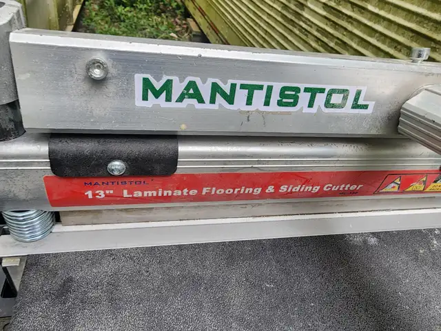 MantisTol 13'' Laminate Flooring & Siding Cutter Floor Install in Floors & Walls in Windsor Region - Image 7