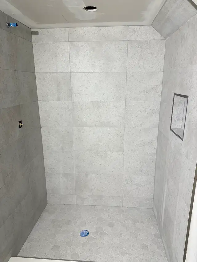 Professional Tile Installer & General Services505382117846568964