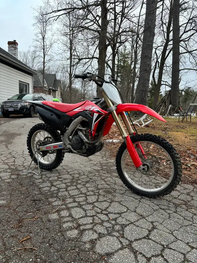 Crf450r Low Hour in Dirt Bikes & Motocross in Markham / York Region - Image 3